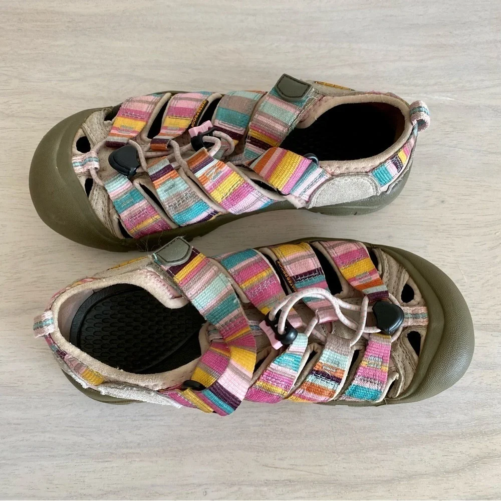Keen Newport H2 Pink Pastel Stripe Rainbow Sandals Water Shoes Waterproof sz 3